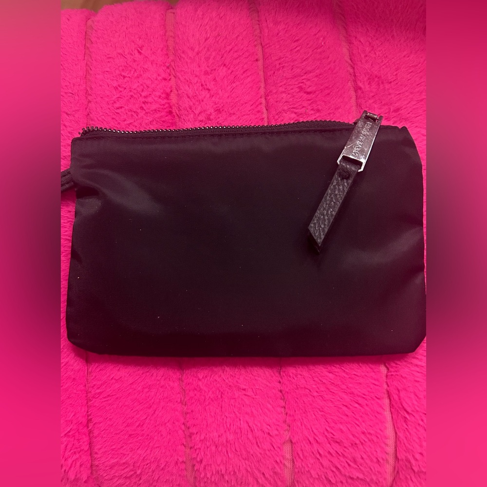 steve madden black wristlet